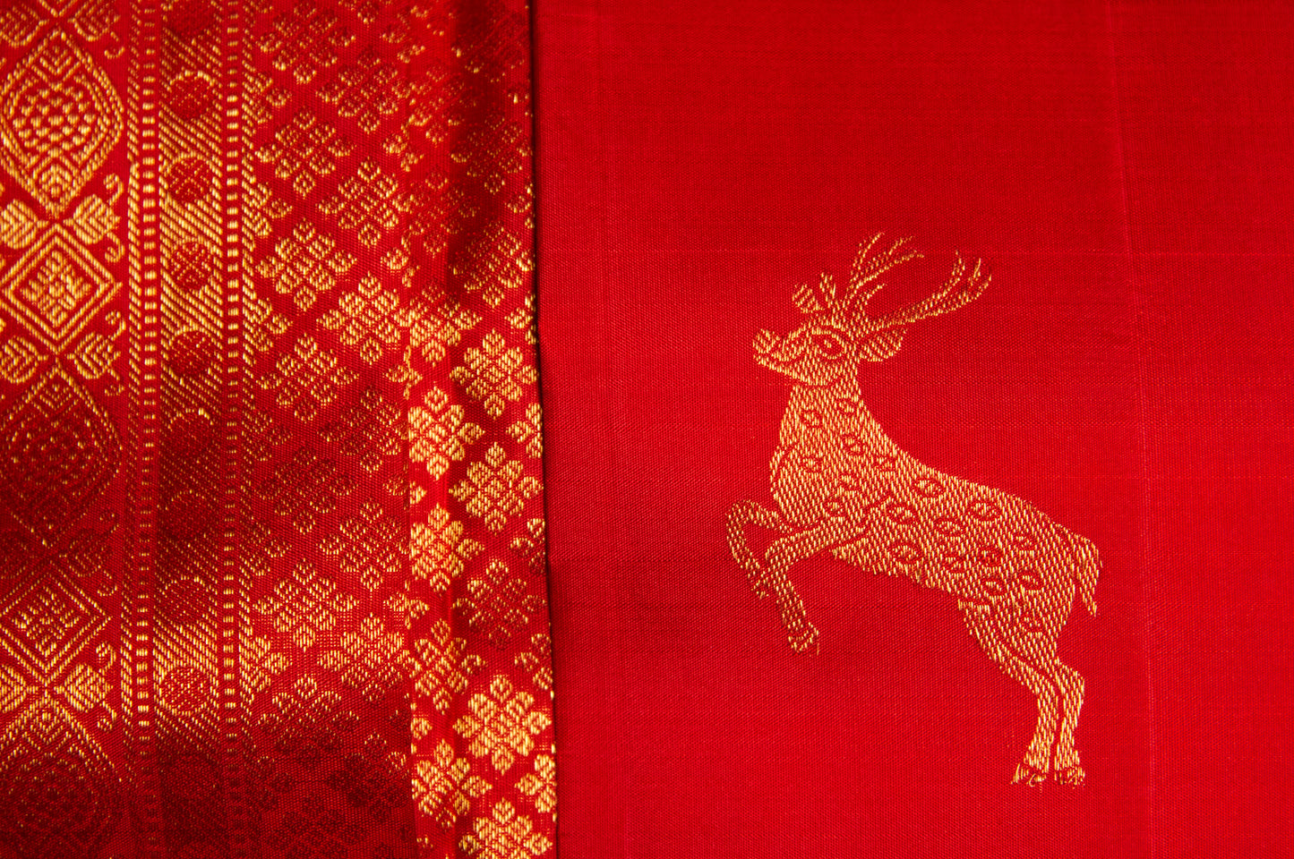 Deer Weave Hot Red Kanjivaram Pure Silk Saree